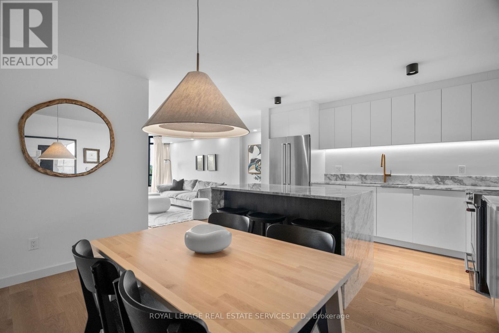 1005 - 1320 Islington Avenue, Toronto, Ontario  M9A 5C6 - Photo 7 - W12962940