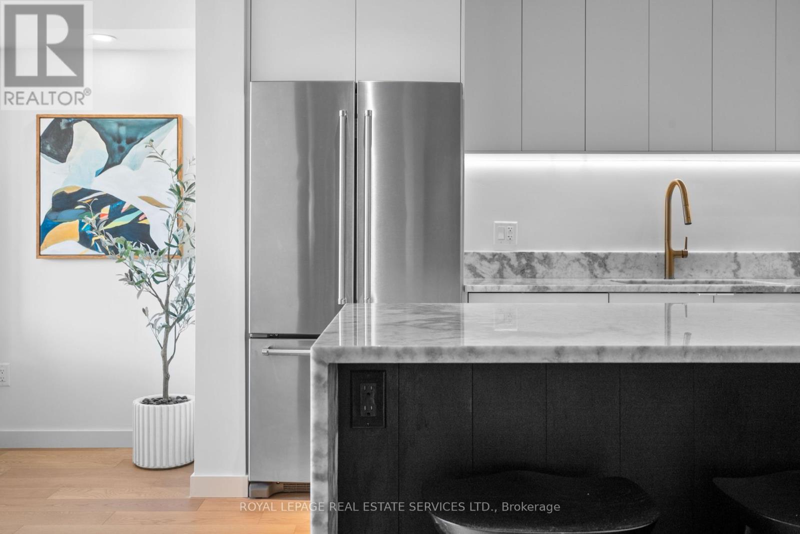 1005 - 1320 Islington Avenue, Toronto, Ontario  M9A 5C6 - Photo 8 - W12962940