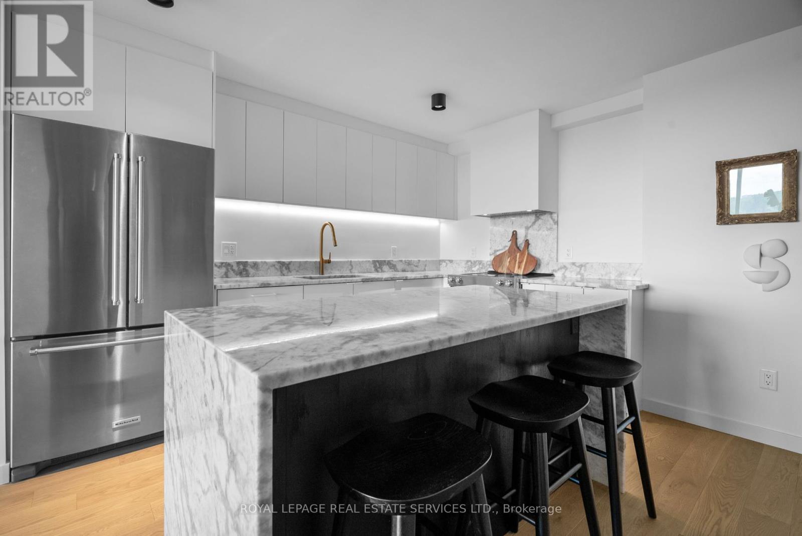 1005 - 1320 Islington Avenue, Toronto, Ontario  M9A 5C6 - Photo 9 - W12962940