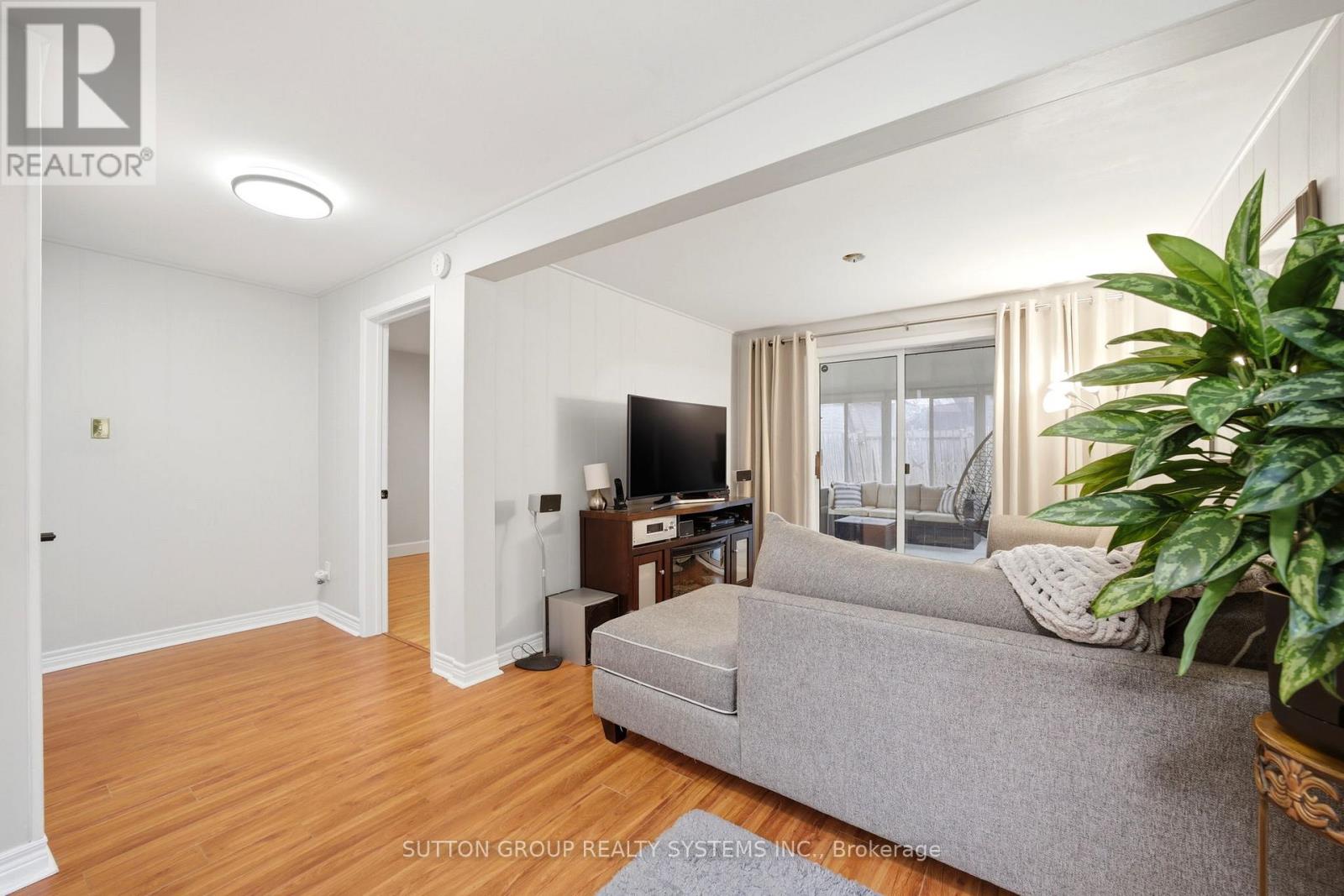 1535 Thetford Court, Mississauga, Ontario  L5J 3N2 - Photo 16 - W12962966