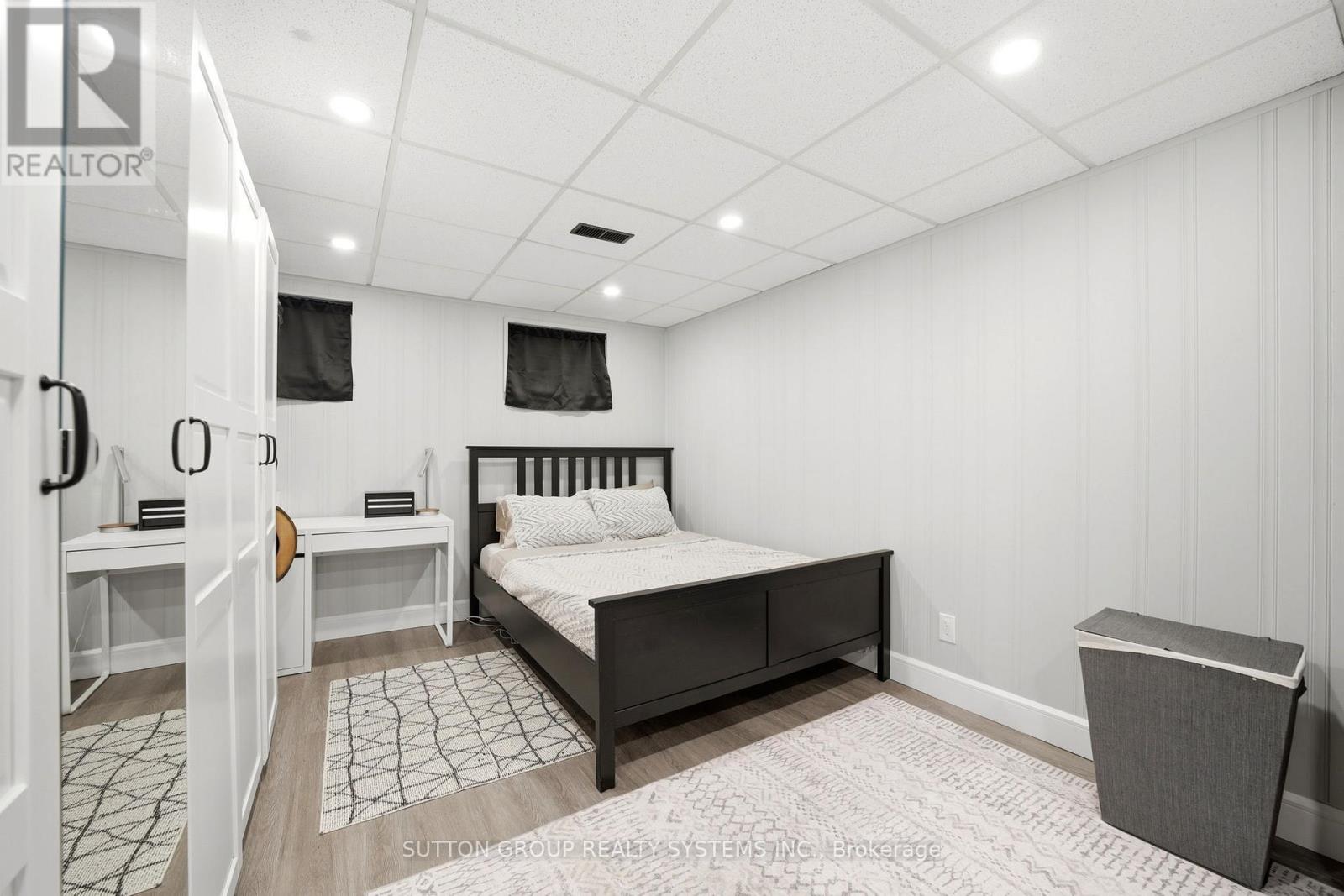 1535 Thetford Court, Mississauga, Ontario  L5J 3N2 - Photo 27 - W12962966