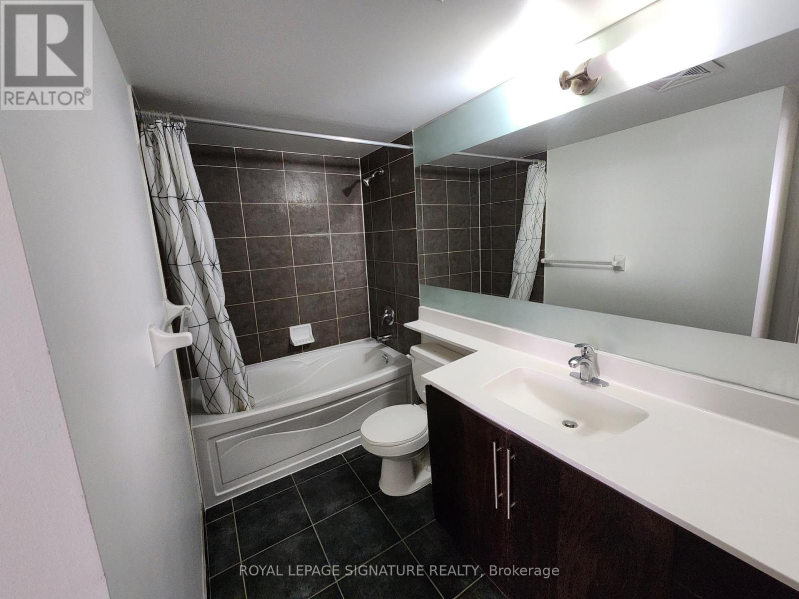 3009 - 310 Burnhamthorpe Road W, Mississauga, Ontario  L5B 4P9 - Photo 23 - W12962972