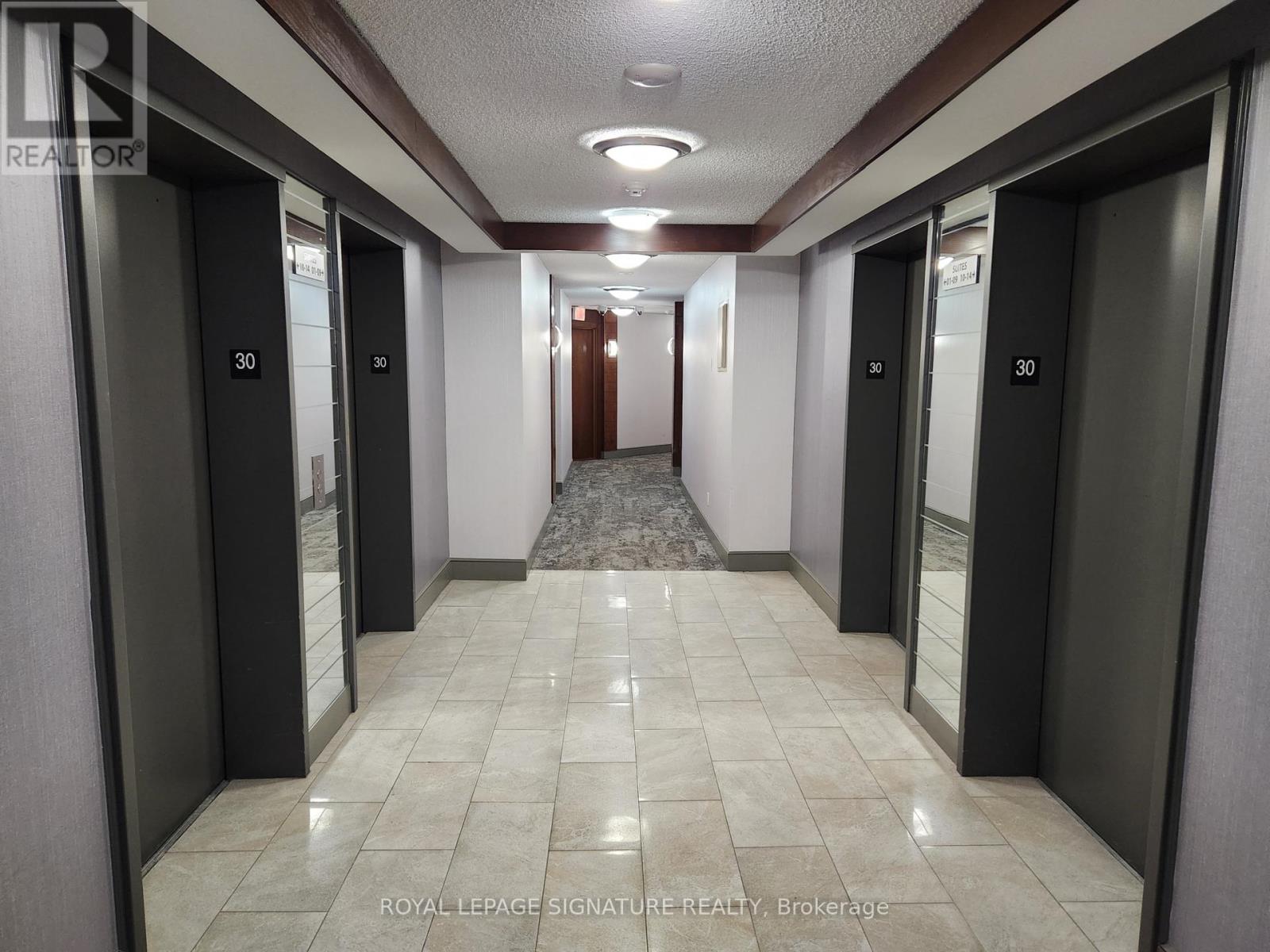 3009 - 310 Burnhamthorpe Road W, Mississauga, Ontario  L5B 4P9 - Photo 3 - W12962972