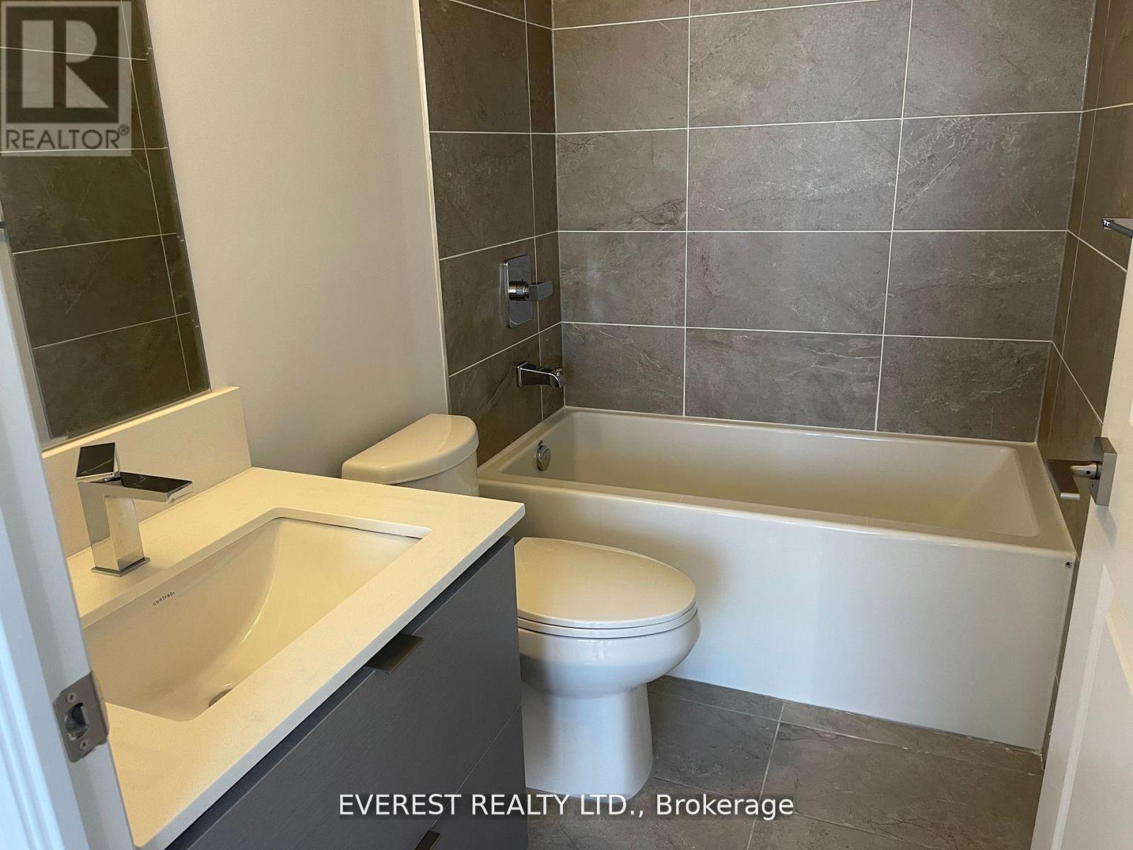 3307 - 36 Elm Drive W, Mississauga, Ontario  L5B 0N3 - Photo 7 - W12962988