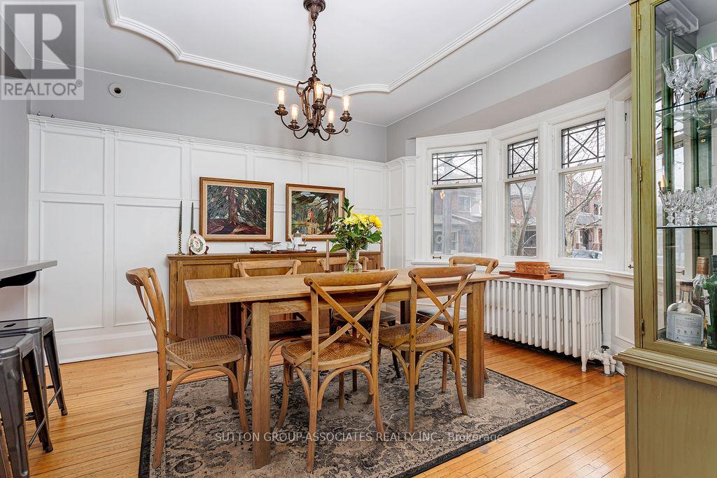 50 Thornhill Avenue, Toronto, Ontario  M6S 4C5 - Photo 12 - W12963034