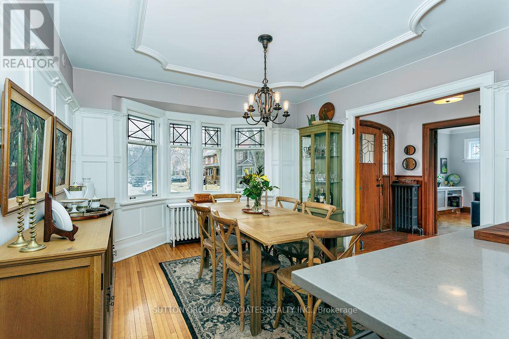 50 Thornhill Avenue, Toronto, Ontario  M6S 4C5 - Photo 15 - W12963034