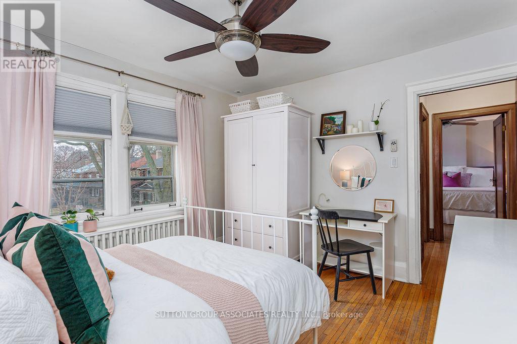 50 Thornhill Avenue, Toronto, Ontario  M6S 4C5 - Photo 28 - W12963034