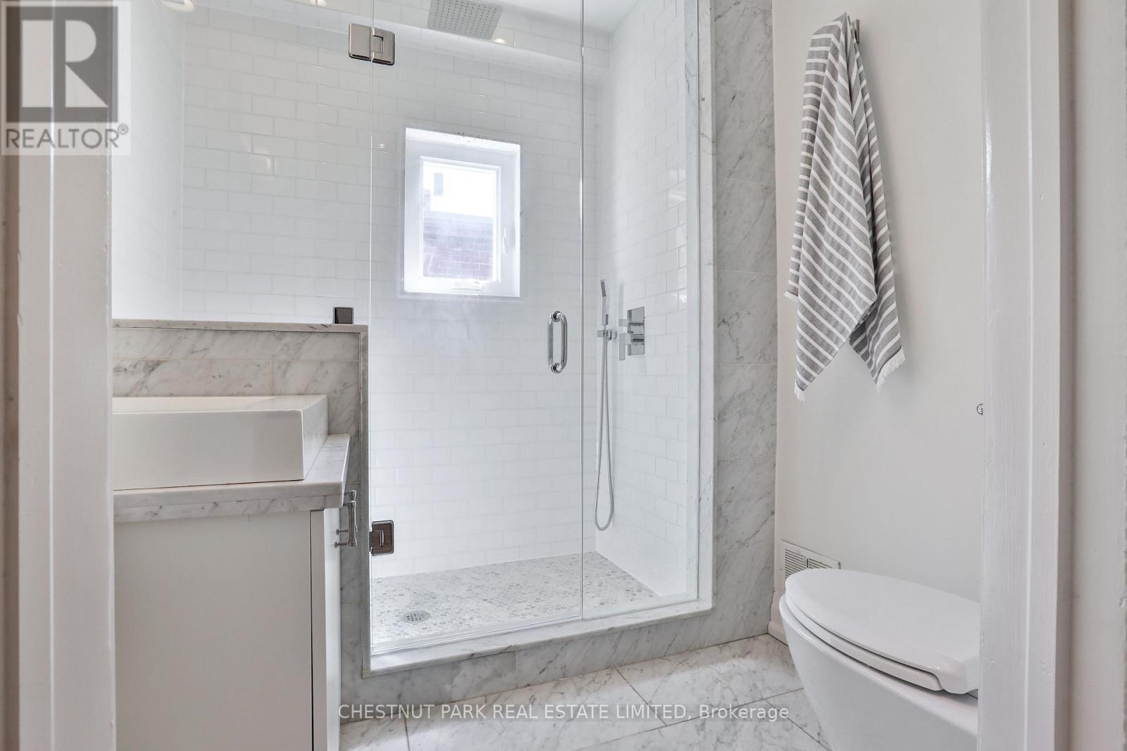 560 Gladstone Avenue, Toronto, Ontario  M6H 3J2 - Photo 29 - W12963050