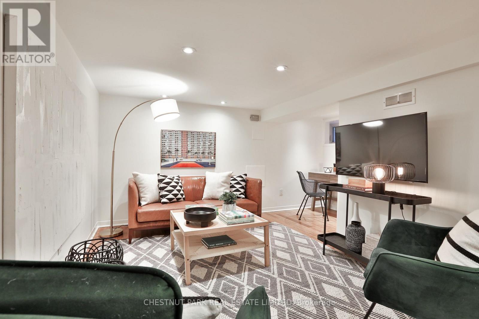 560 Gladstone Avenue, Toronto, Ontario  M6H 3J2 - Photo 30 - W12963050