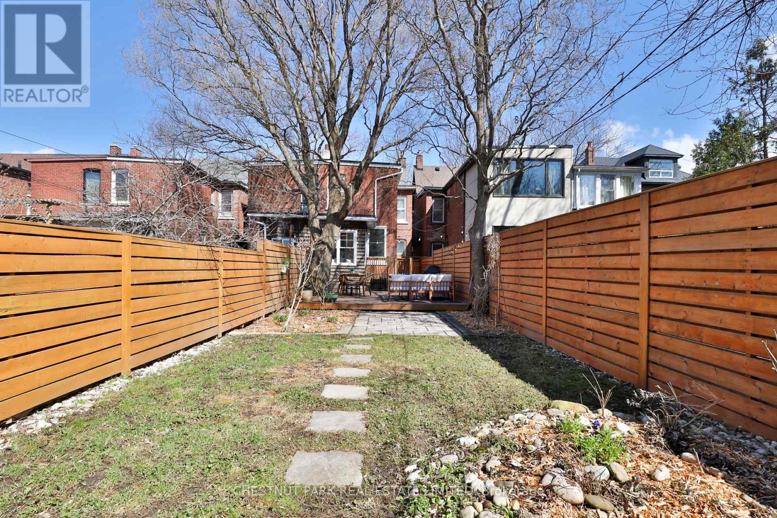 560 Gladstone Avenue, Toronto, Ontario  M6H 3J2 - Photo 41 - W12963050