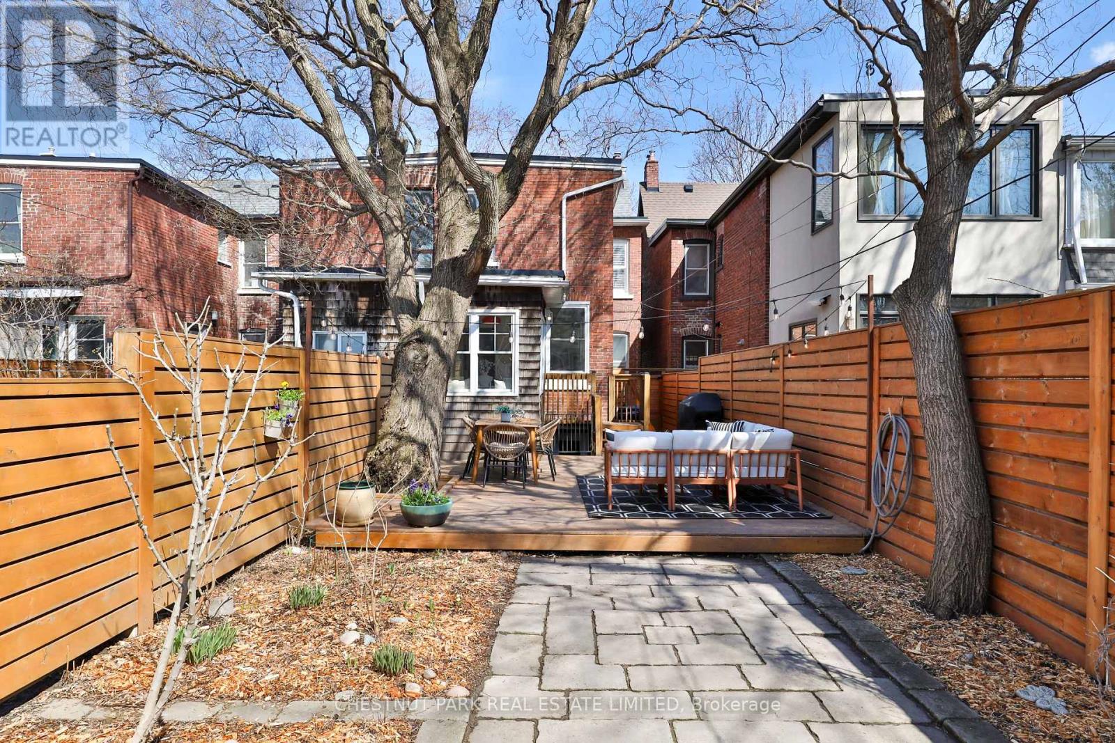 560 Gladstone Avenue, Toronto, Ontario  M6H 3J2 - Photo 42 - W12963050