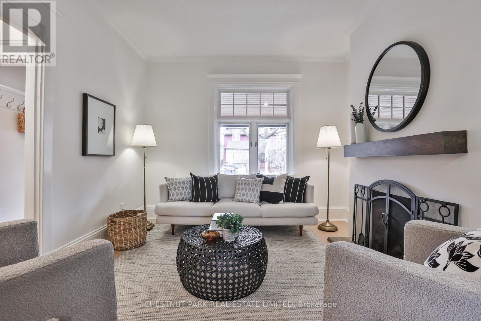 560 Gladstone Avenue, Toronto, Ontario  M6H 3J2 - Photo 7 - W12963050