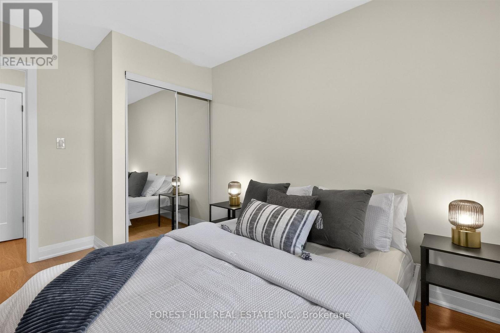 17 Alexander Street, Toronto, Ontario  M8V 2K7 - Photo 21 - W12963098