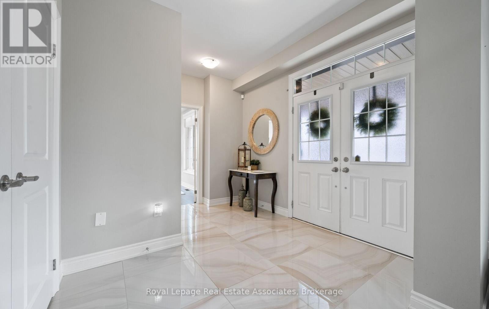 1285 Raspberry Terrace, Milton, Ontario  L9E 1N2 - Photo 4 - W12963120