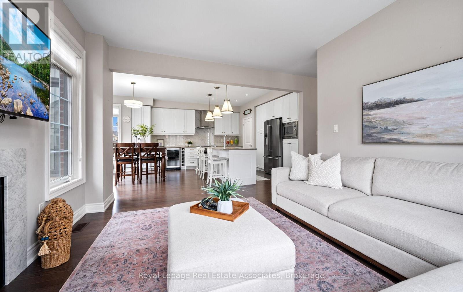 1285 Raspberry Terrace, Milton, Ontario  L9E 1N2 - Photo 6 - W12963120