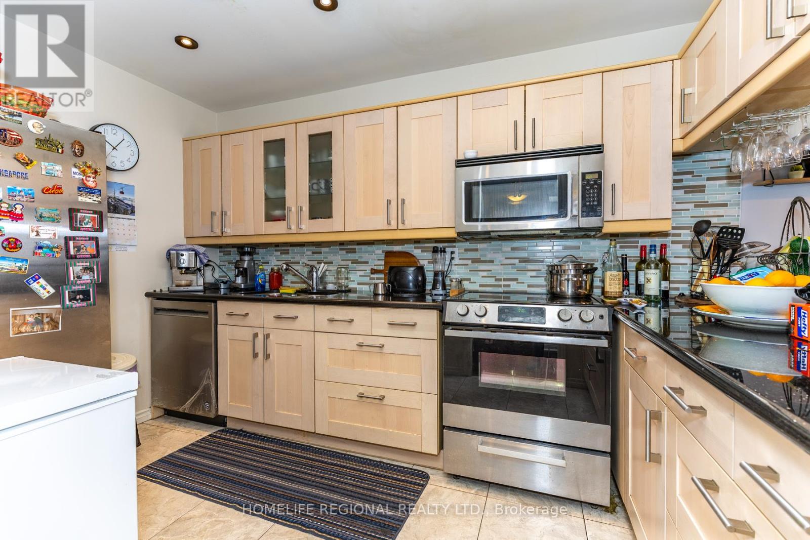 Ph24-2414 - 10 Martha Eaton Way, Toronto, Ontario  M6M 5B3 - Photo 13 - W12963128