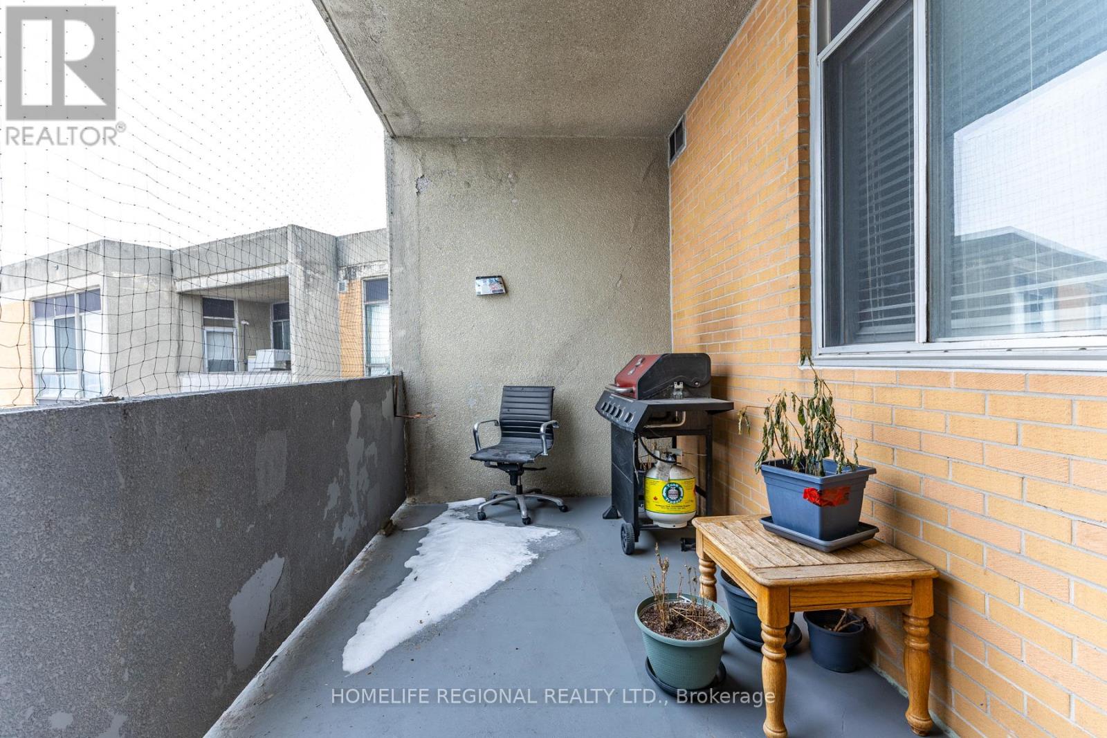 Ph24-2414 - 10 Martha Eaton Way, Toronto, Ontario  M6M 5B3 - Photo 23 - W12963128