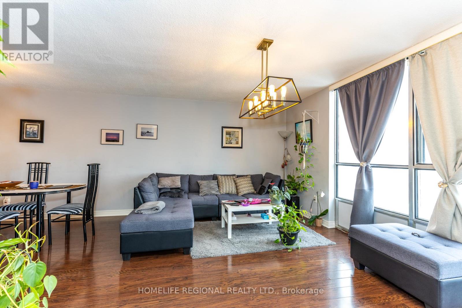 Ph24-2414 - 10 Martha Eaton Way, Toronto, Ontario  M6M 5B3 - Photo 7 - W12963128