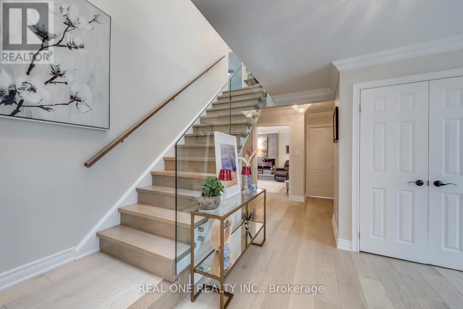 1005 Fair Birch Drive, Mississauga, Ontario  L5H 1M4 - Photo 18 - W12963132