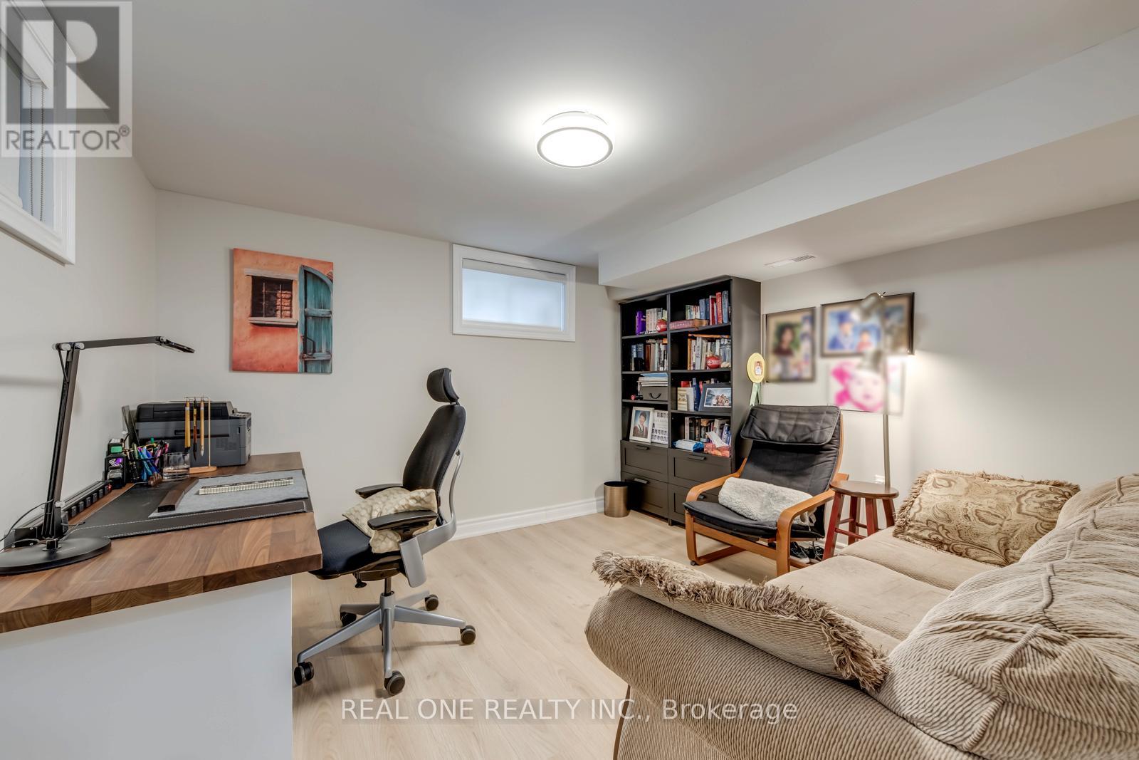 1005 Fair Birch Drive, Mississauga, Ontario  L5H 1M4 - Photo 36 - W12963132