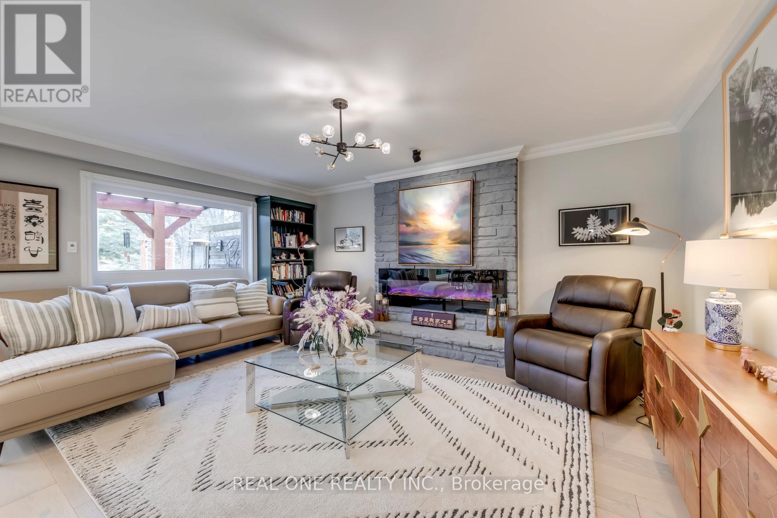 1005 Fair Birch Drive, Mississauga, Ontario  L5H 1M4 - Photo 9 - W12963132