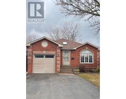 4 IRISH LANE, Barrie, Ontario
