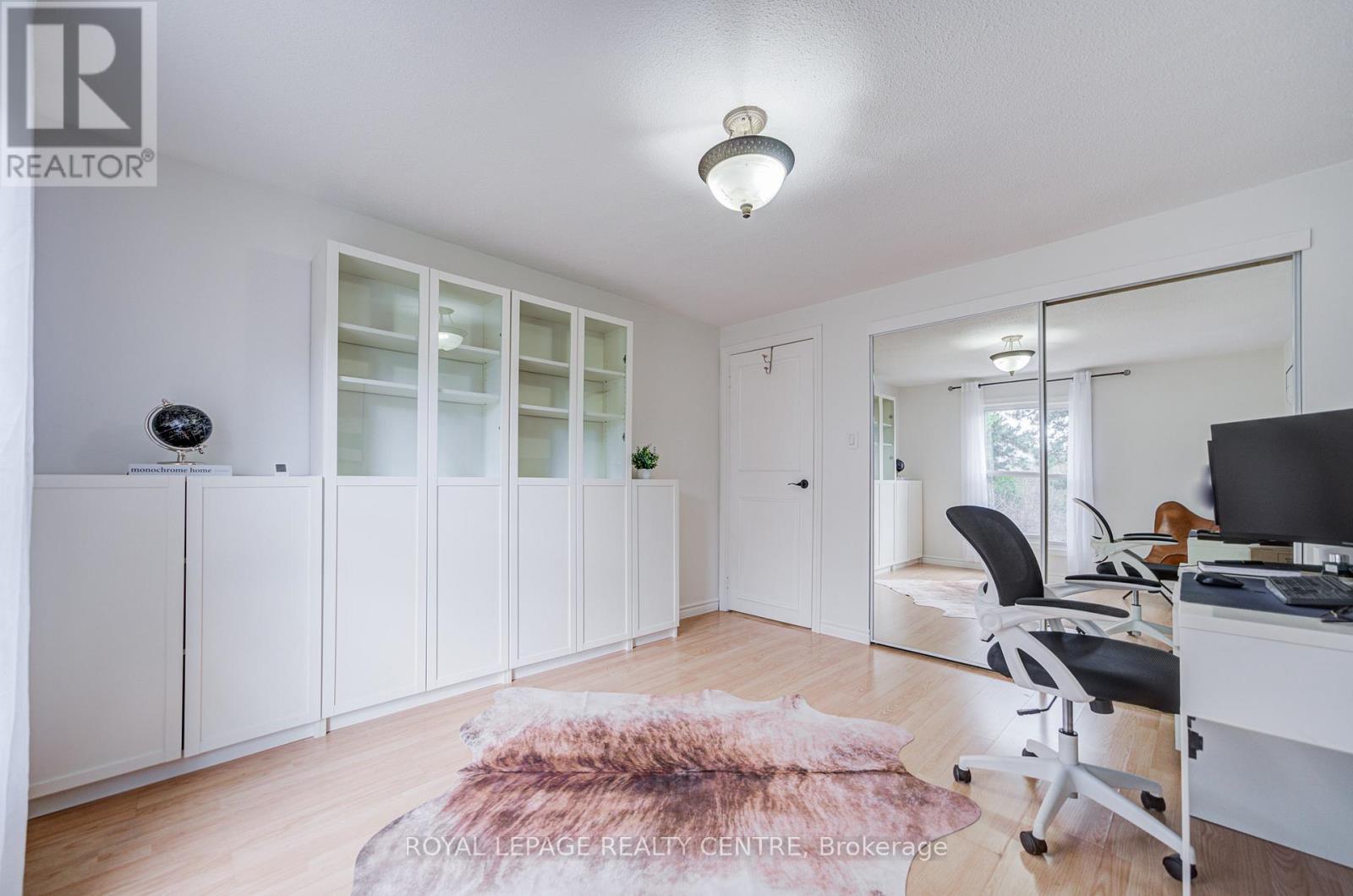 2708 Los Palmas Court S, Mississauga, Ontario  L5N 2G7 - Photo 29 - W12961050