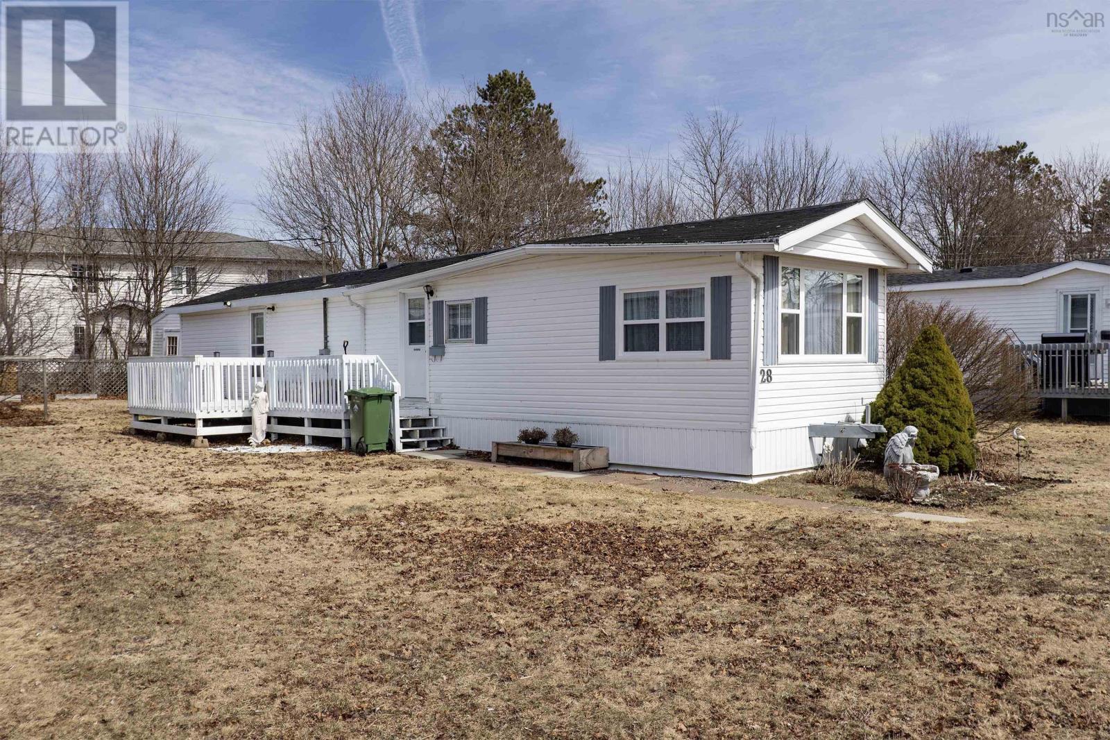 28 Liberty Lane Lane, amherst, Nova Scotia