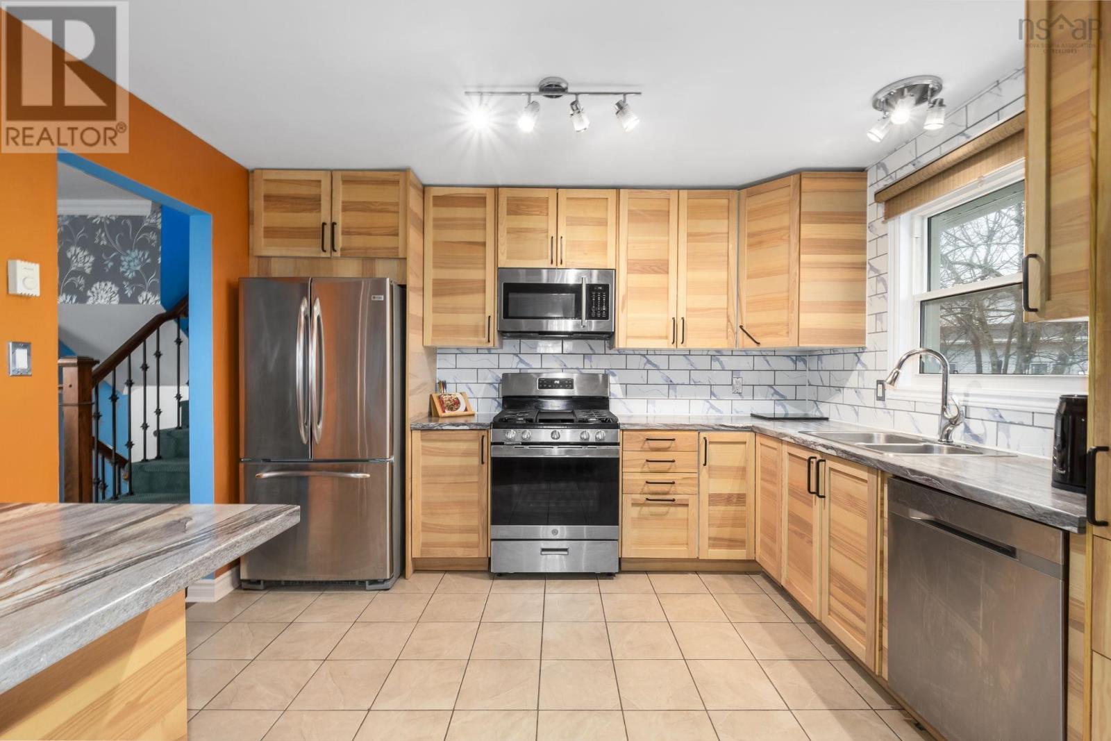 674 Basinview Drive, Bedford, Nova Scotia  B4A 1T7 - Photo 14 - 202606412