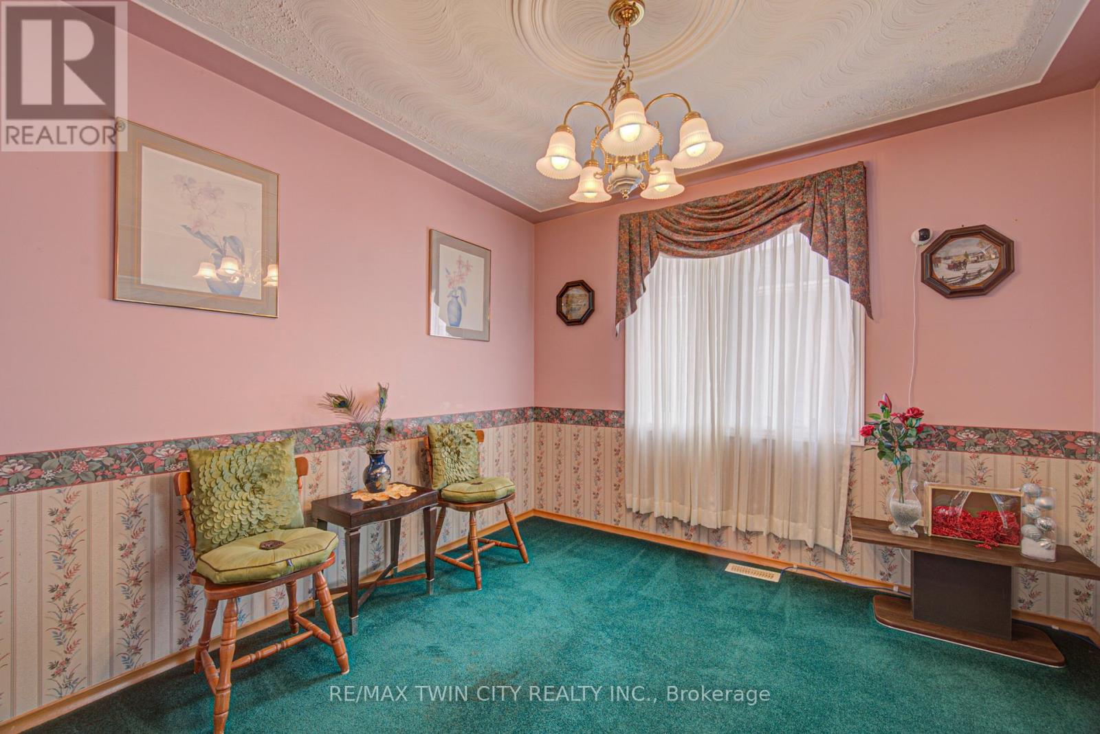 489 Northlake Drive, Waterloo, Ontario  N2V 1V5 - Photo 10 - X12962948