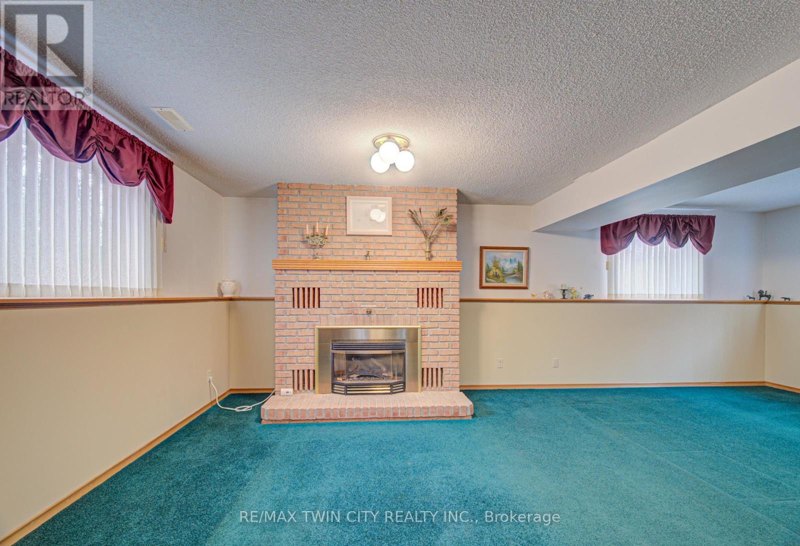 489 Northlake Drive, Waterloo, Ontario  N2V 1V5 - Photo 25 - X12962948