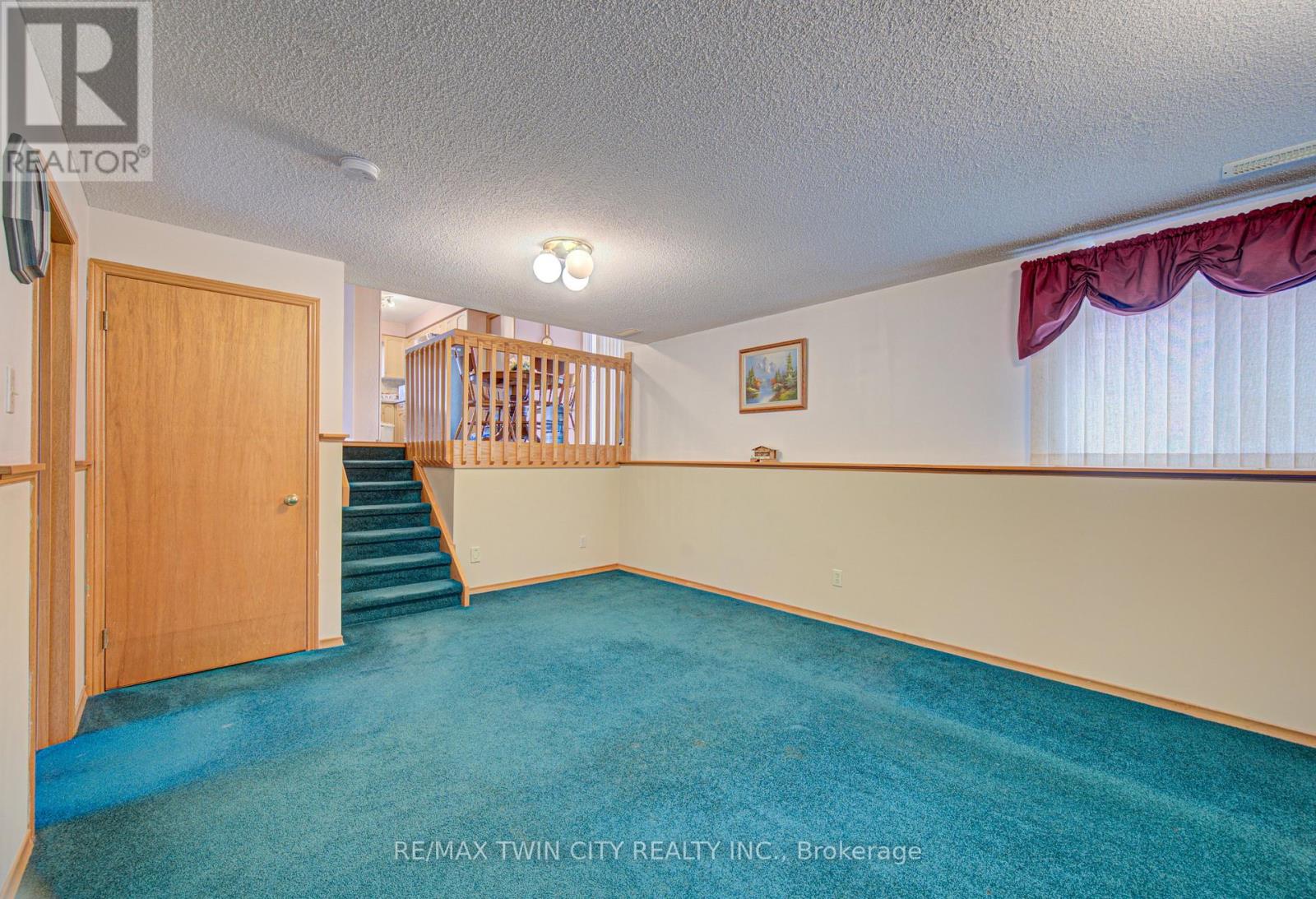 489 Northlake Drive, Waterloo, Ontario  N2V 1V5 - Photo 27 - X12962948
