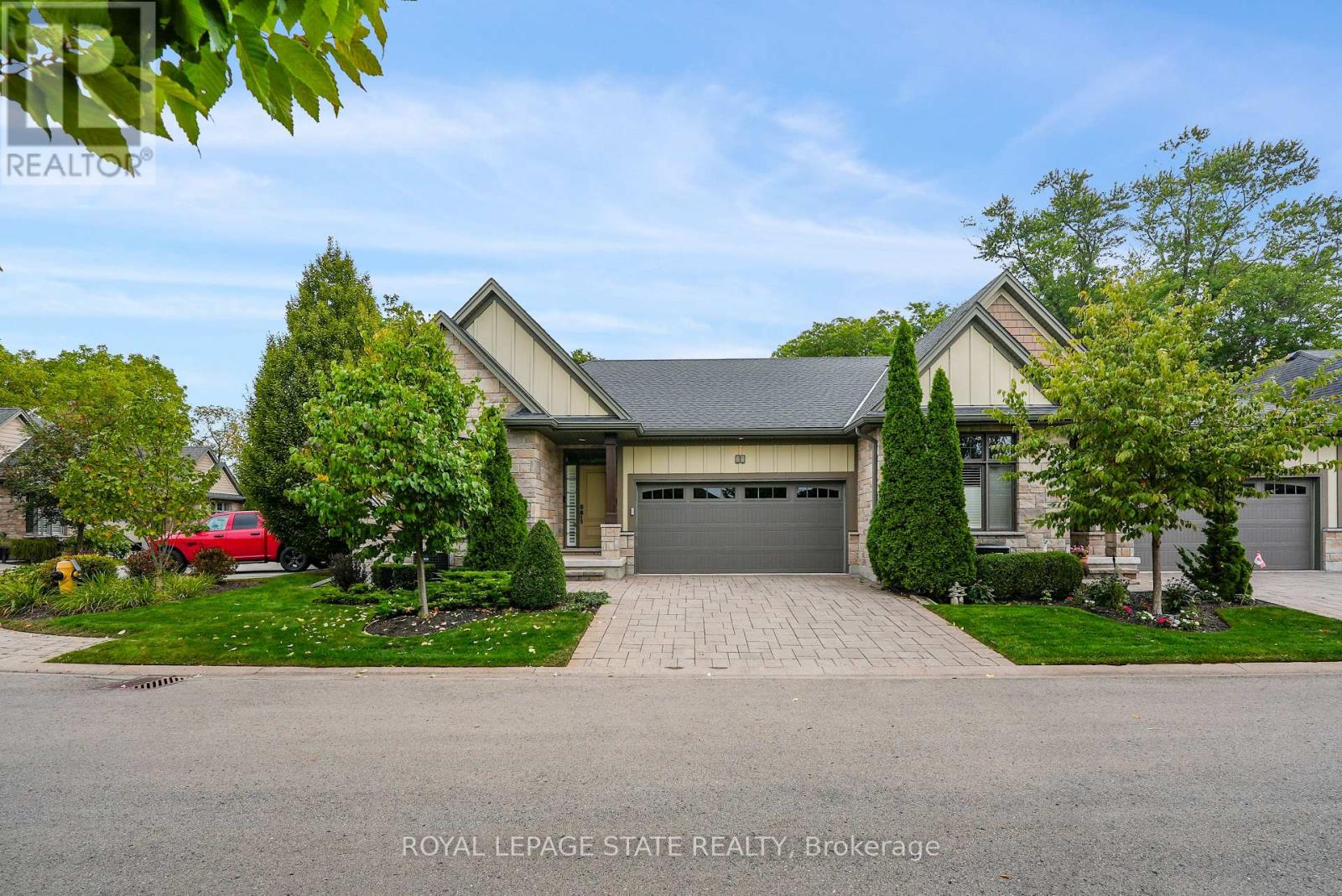 1 Cedar Drive, Niagara-On-The-Lake, Ontario  L0S 1J1 - Photo 2 - X12962952