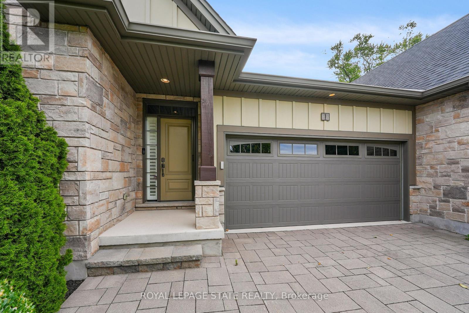 1 Cedar Drive, Niagara-On-The-Lake, Ontario  L0S 1J1 - Photo 4 - X12962952