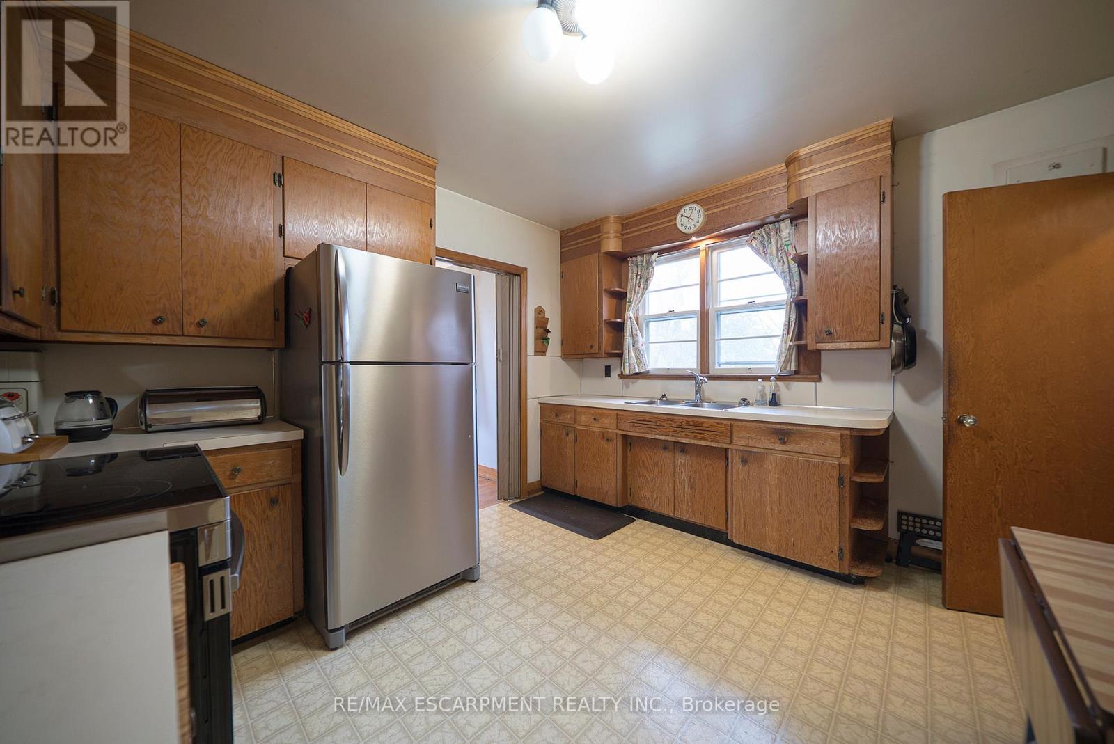 4 Lynnwood Drive, Brantford, Ontario  N3S 6S1 - Photo 11 - X12962962