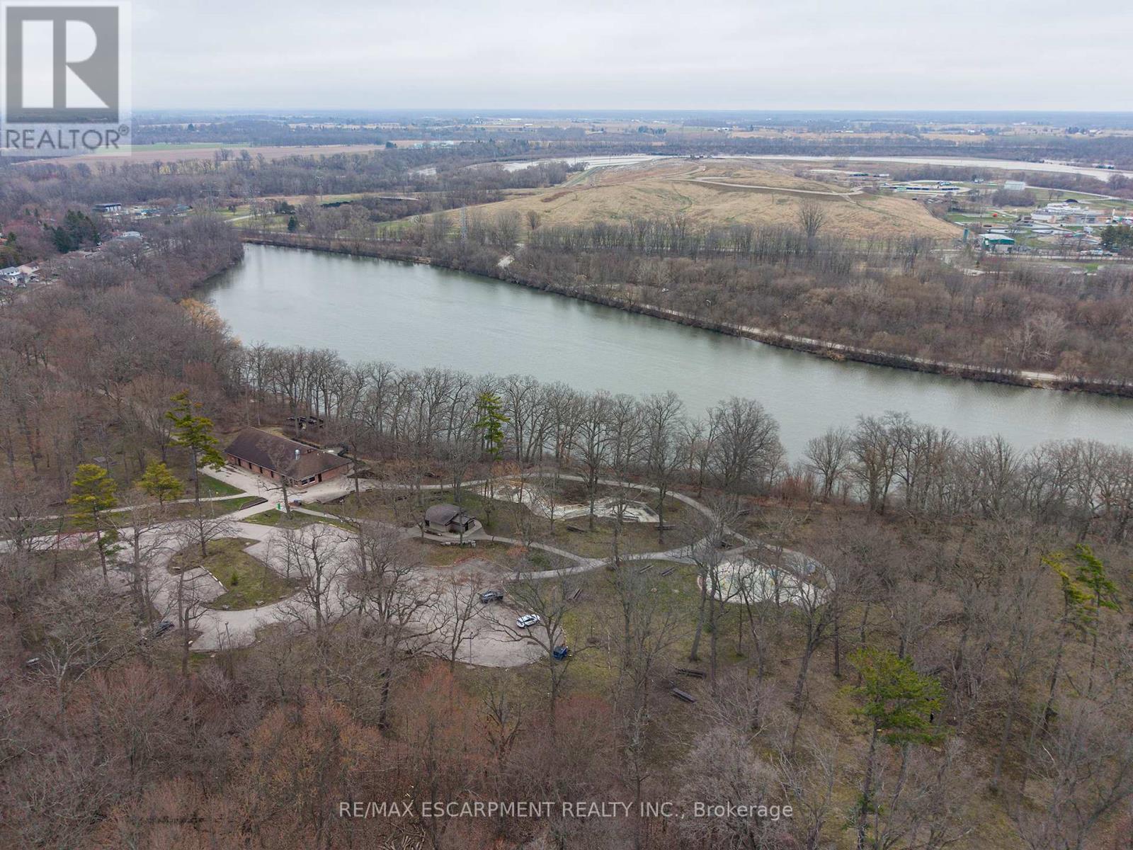 4 Lynnwood Drive, Brantford, Ontario  N3S 6S1 - Photo 32 - X12962962