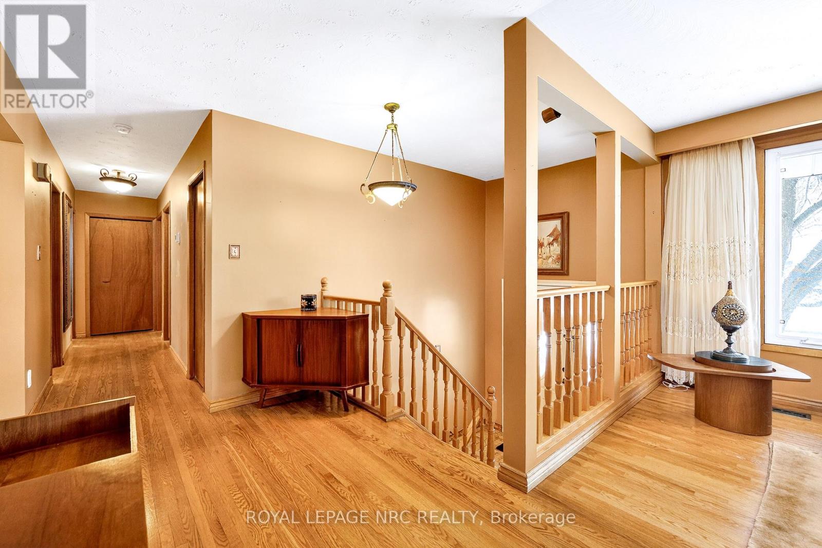 11 Pinard Street, Hamilton, Ontario  L8K 6G8 - Photo 4 - X12963110