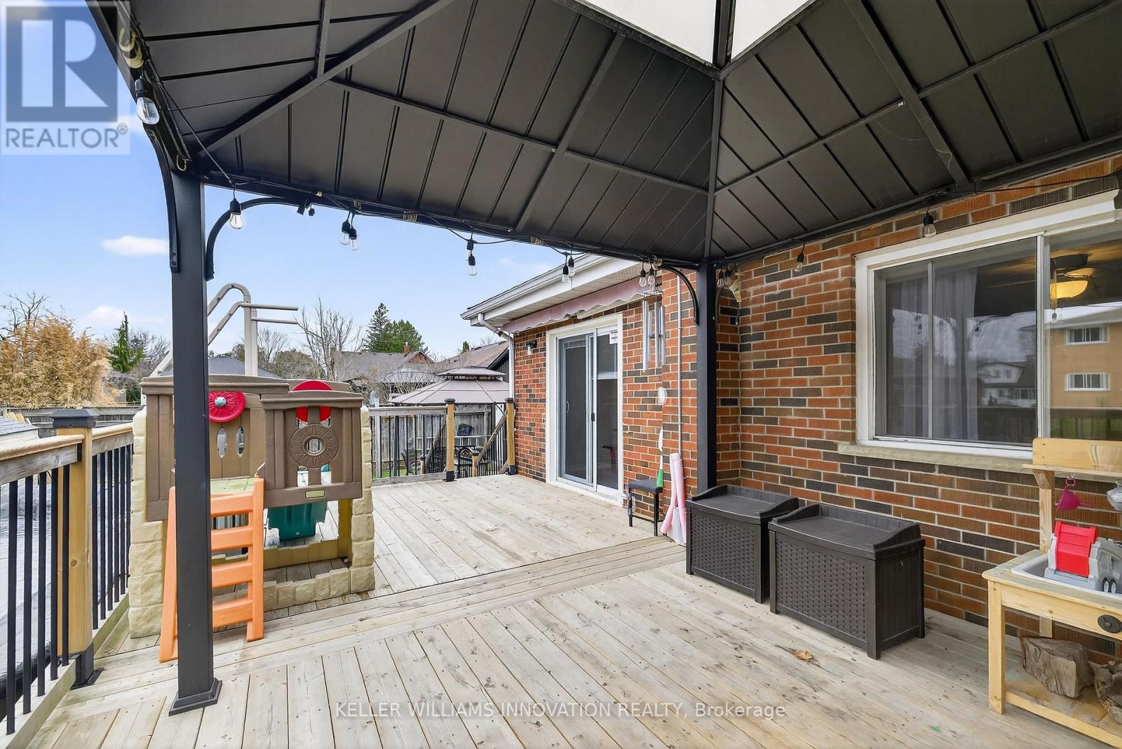 73 Avondale Street, Brantford, Ontario  N3S 4M1 - Photo 34 - X12963140