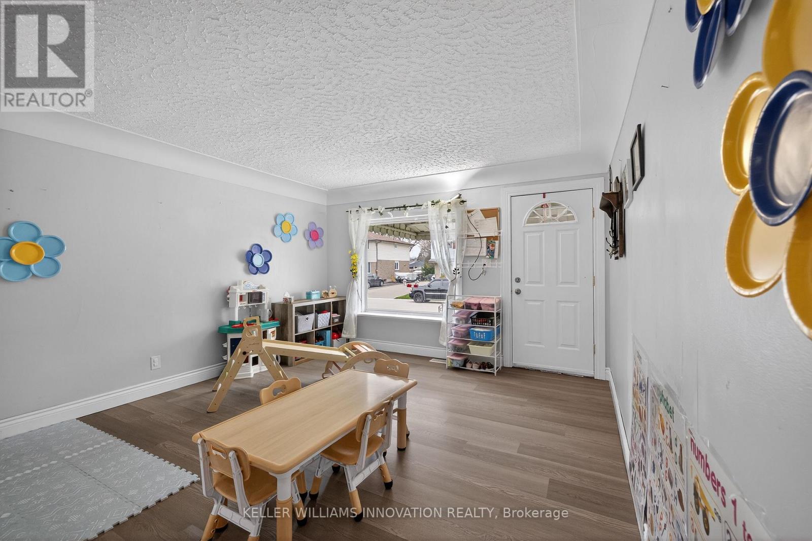 73 Avondale Street, Brantford, Ontario  N3S 4M1 - Photo 7 - X12963140