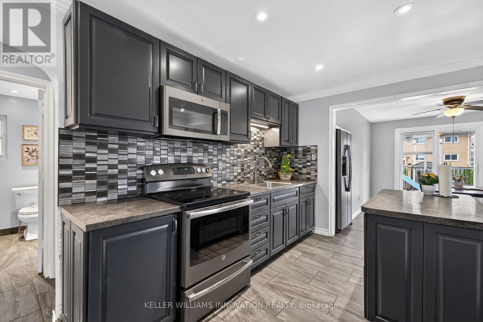 73 Avondale Street, Brantford, Ontario  N3S 4M1 - Photo 9 - X12963140