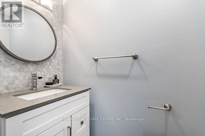 33 Strathroy Crescent, Hamilton, Ontario  L8B 0K9 - Photo 29 - X12928120