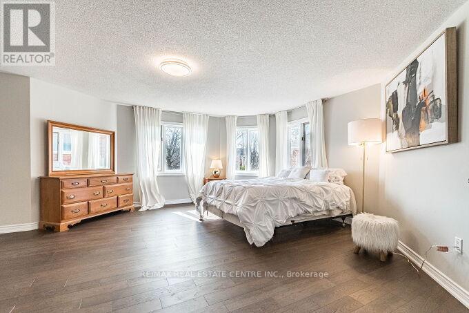 33 Strathroy Crescent, Hamilton, Ontario  L8B 0K9 - Photo 33 - X12928120