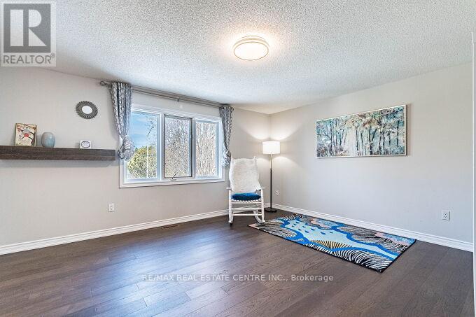 33 Strathroy Crescent, Hamilton, Ontario  L8B 0K9 - Photo 39 - X12928120