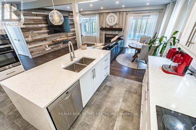 33 Strathroy Crescent, Hamilton, Ontario  L8B 0K9 - Photo 25 - X12928120