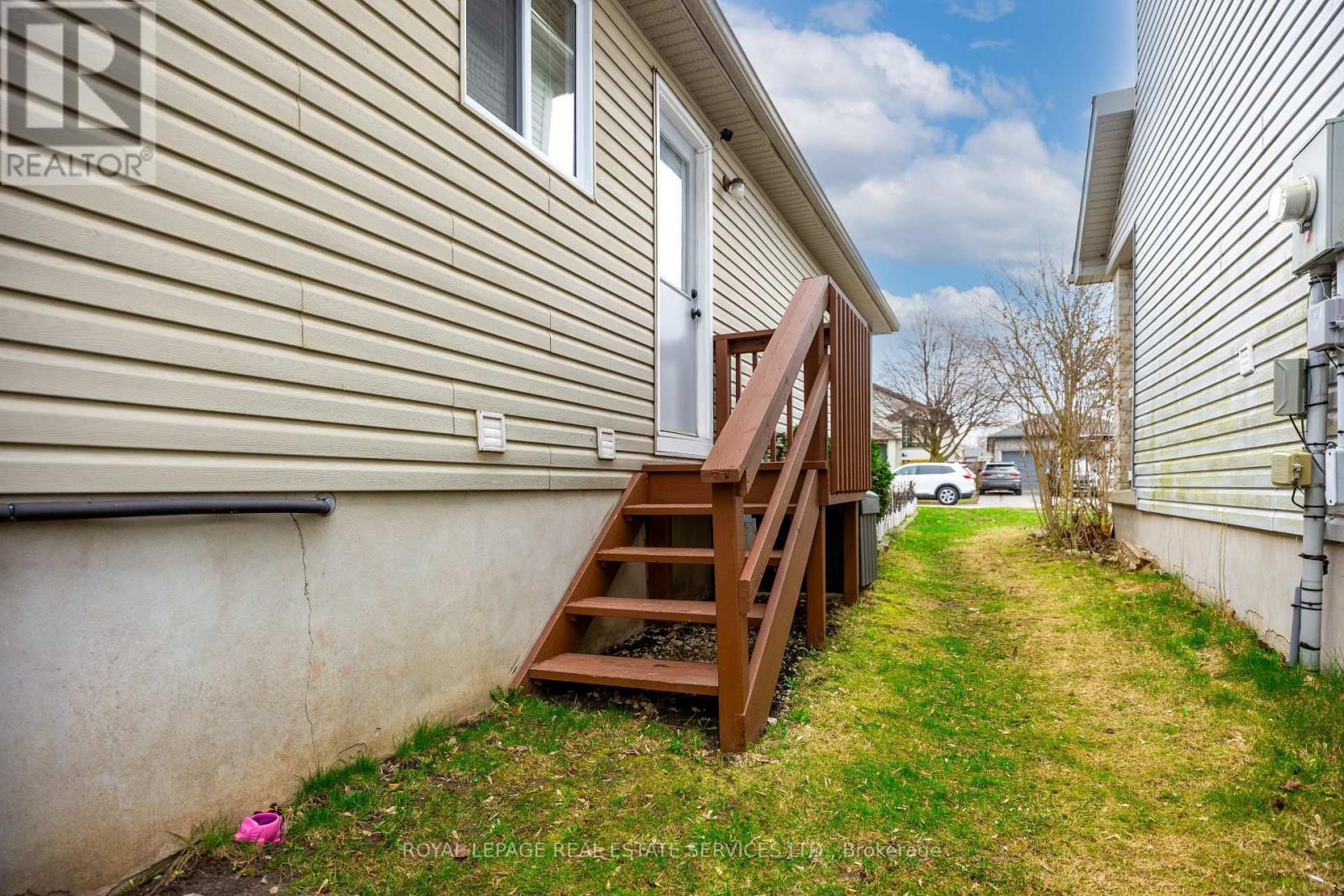 289 Hungerford Street, London East, Ontario  N5W 6E3 - Photo 2 - X12957652