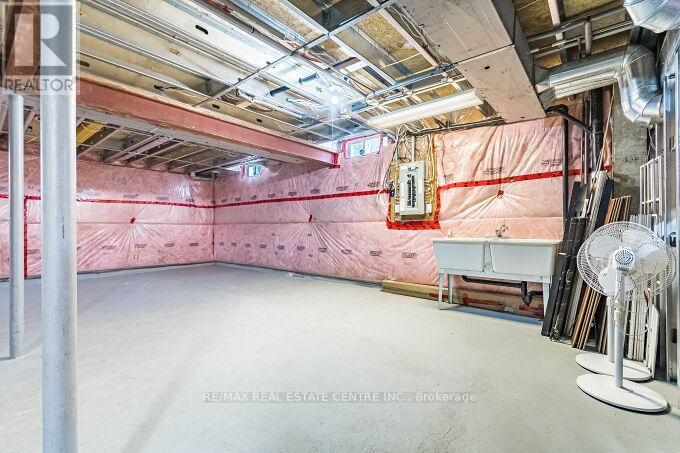 33 Strathroy Crescent, Hamilton, Ontario  L8B 0K9 - Photo 45 - X12928120