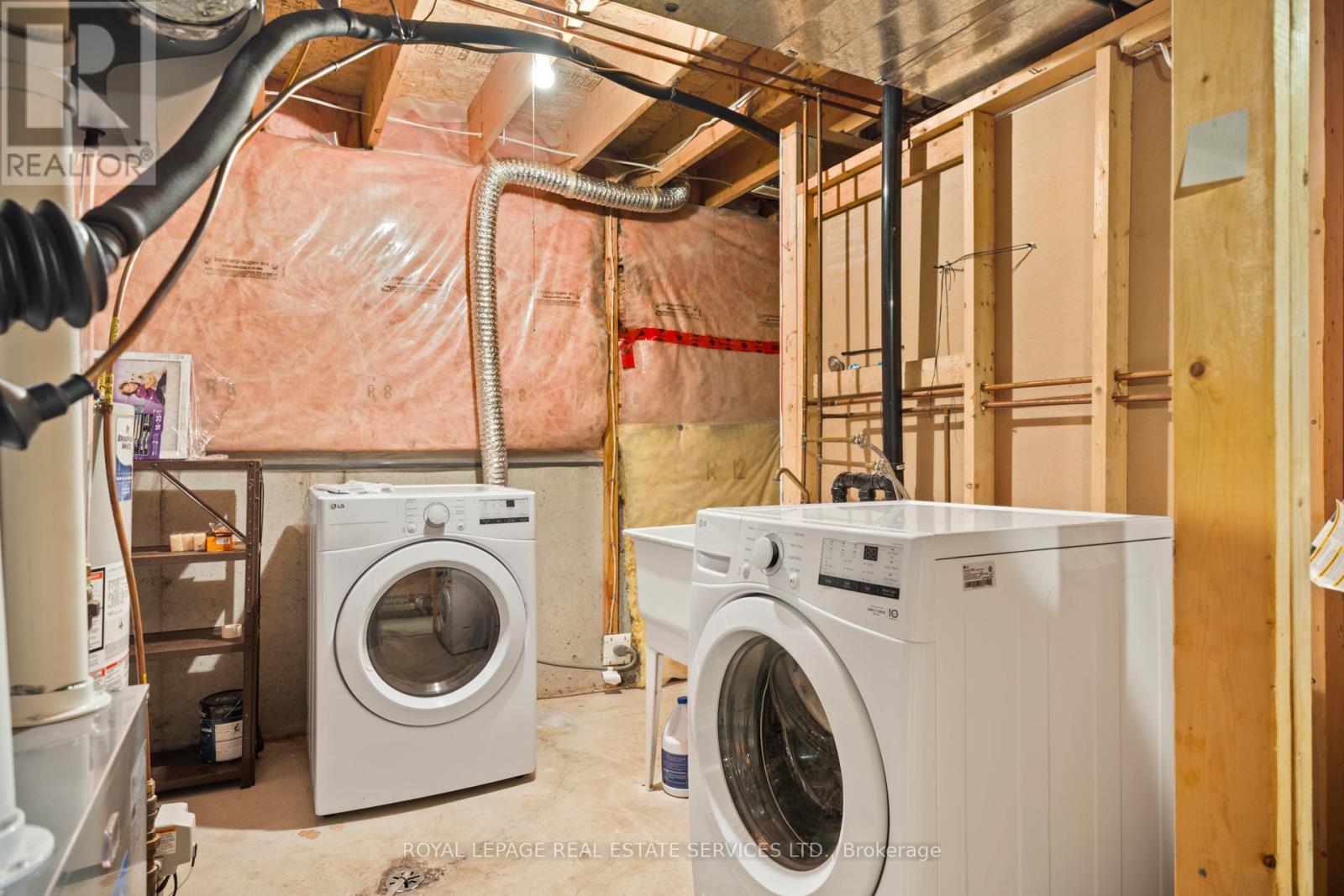 Photo 23 of 27 for 289 Hungerford Street