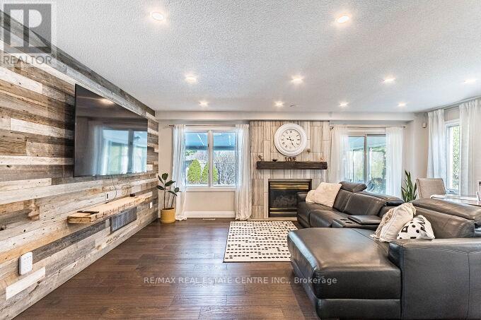 33 Strathroy Crescent, Hamilton, Ontario  L8B 0K9 - Photo 16 - X12928120