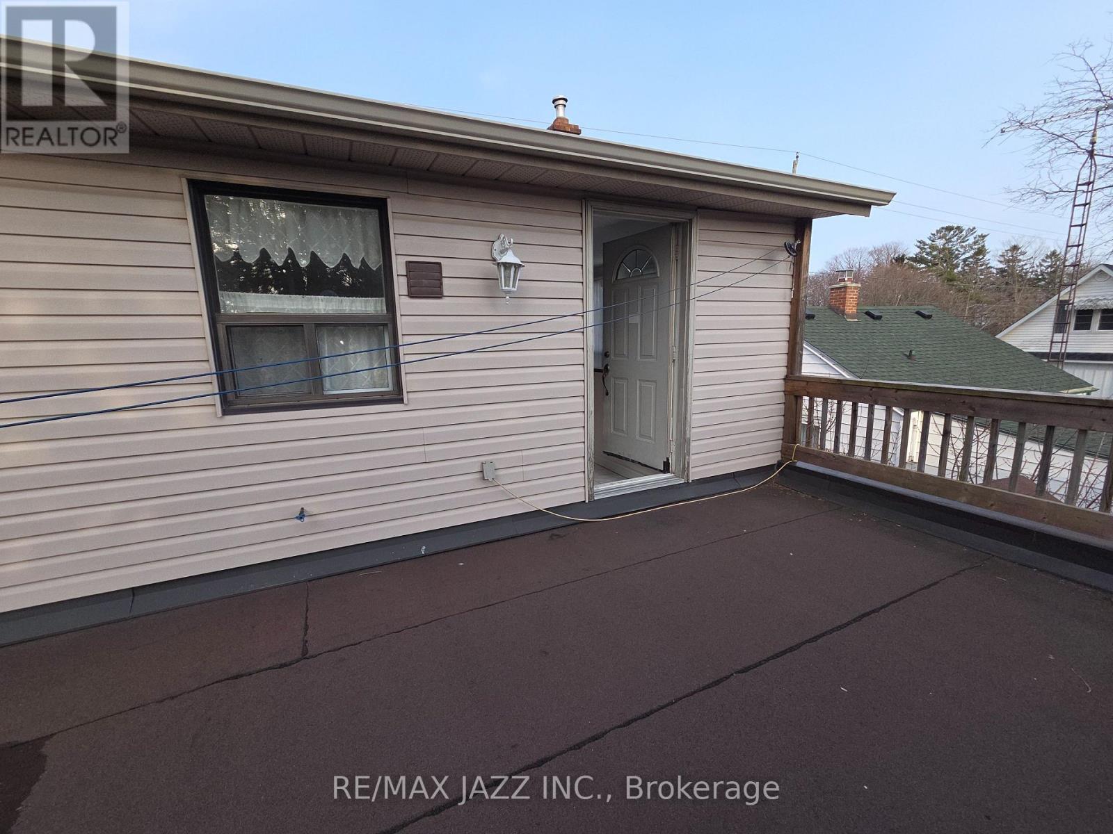 132 Victoria Street N, Port Hope, Ontario  L1A 3M8 - Photo 2 - X12961874