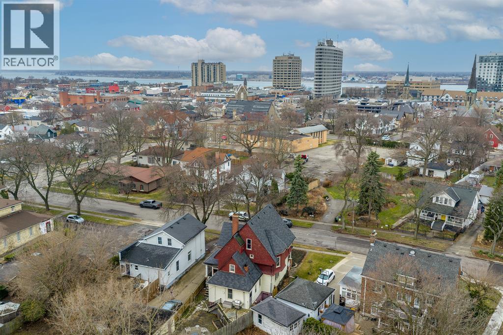 232 College Street North, Sarnia photo 3